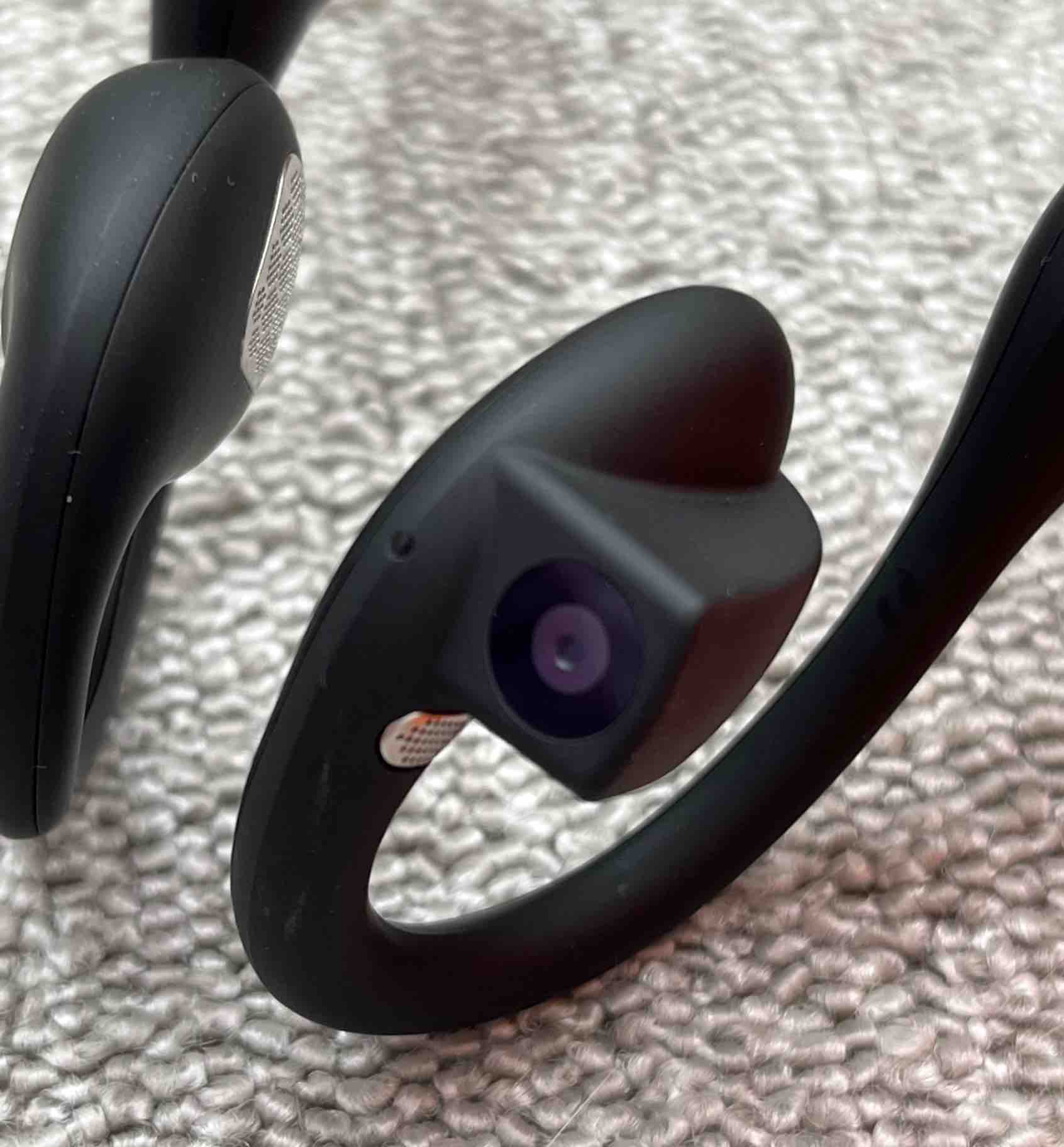 IMG_5755 ایرپاد القایی مترجم دوربین دار پشت گردنی با دوربین 8 مگاپیکسلی سونی Run in comfort AI sports headphones with camera - تصویر 1